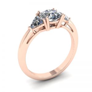 Three Diamond Ring in 18K Rose Gold - Photo 3