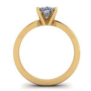 Oval Diamond Ring in 18K Yellow Gold - Photo 1